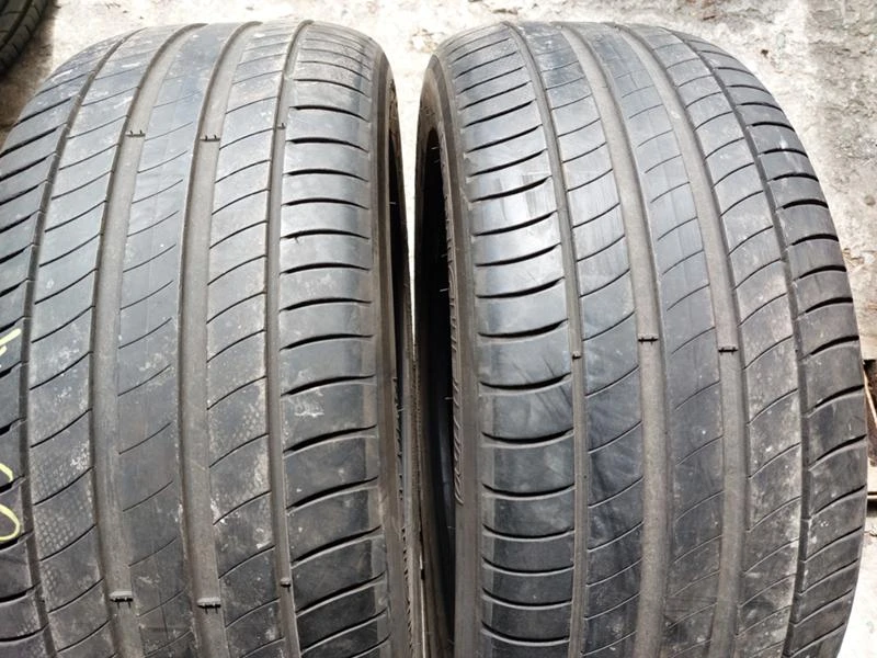 Гуми Летни 245/45R18, снимка 1 - Гуми и джанти - 36791171