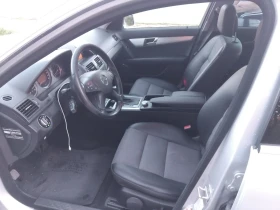 Mercedes-Benz C 200, снимка 11
