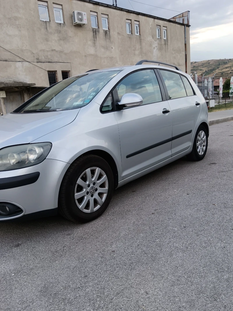 VW Golf Plus 1.6 газ, снимка 2 - Автомобили и джипове - 46958815