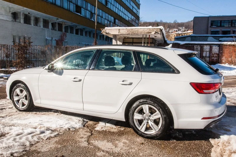 Audi A4 35 2.0 TDI, снимка 4 - Автомобили и джипове - 48694272