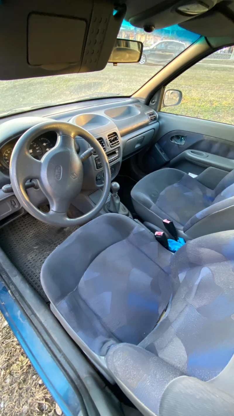 Renault Clio 1.2, снимка 4 - Автомобили и джипове - 48906880