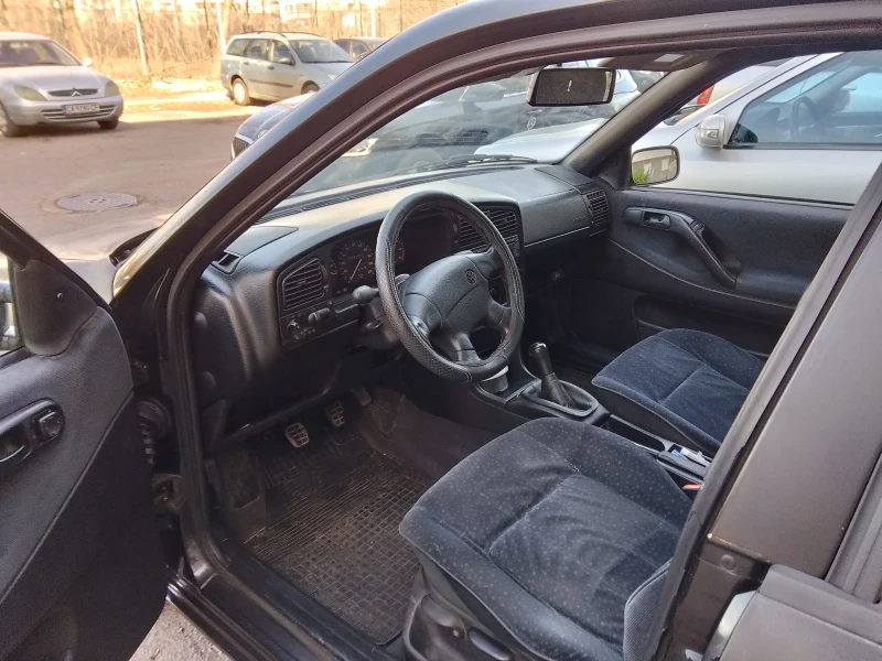 VW Passat 1800, снимка 7 - Автомобили и джипове - 49420957