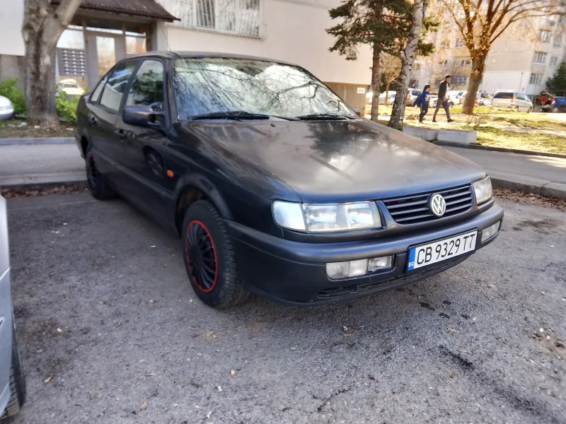 VW Passat 1800, снимка 1 - Автомобили и джипове - 49420957