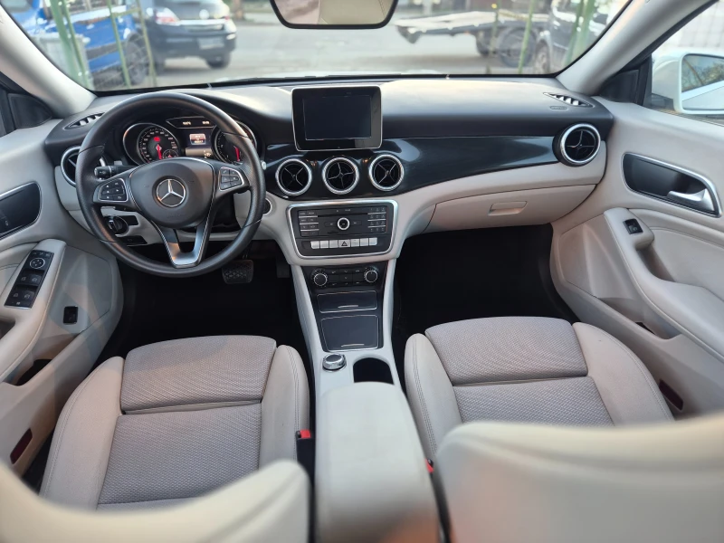 Mercedes-Benz CLA 220 2.2CDI, снимка 11 - Автомобили и джипове - 49577466