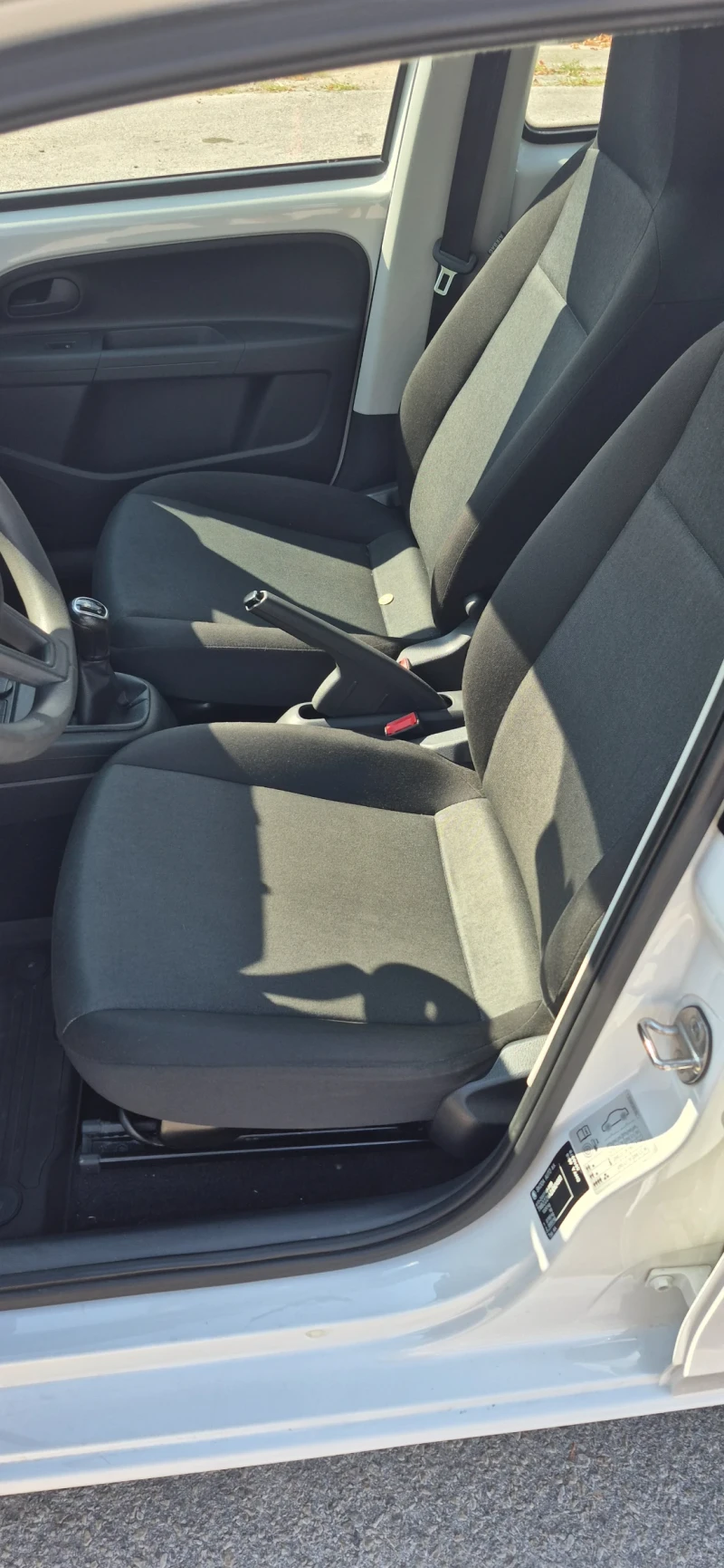 VW Up 1.0 MPI, снимка 14 - Автомобили и джипове - 51521933