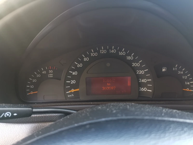 Mercedes-Benz C 270, снимка 6 - Автомобили и джипове - 52150870