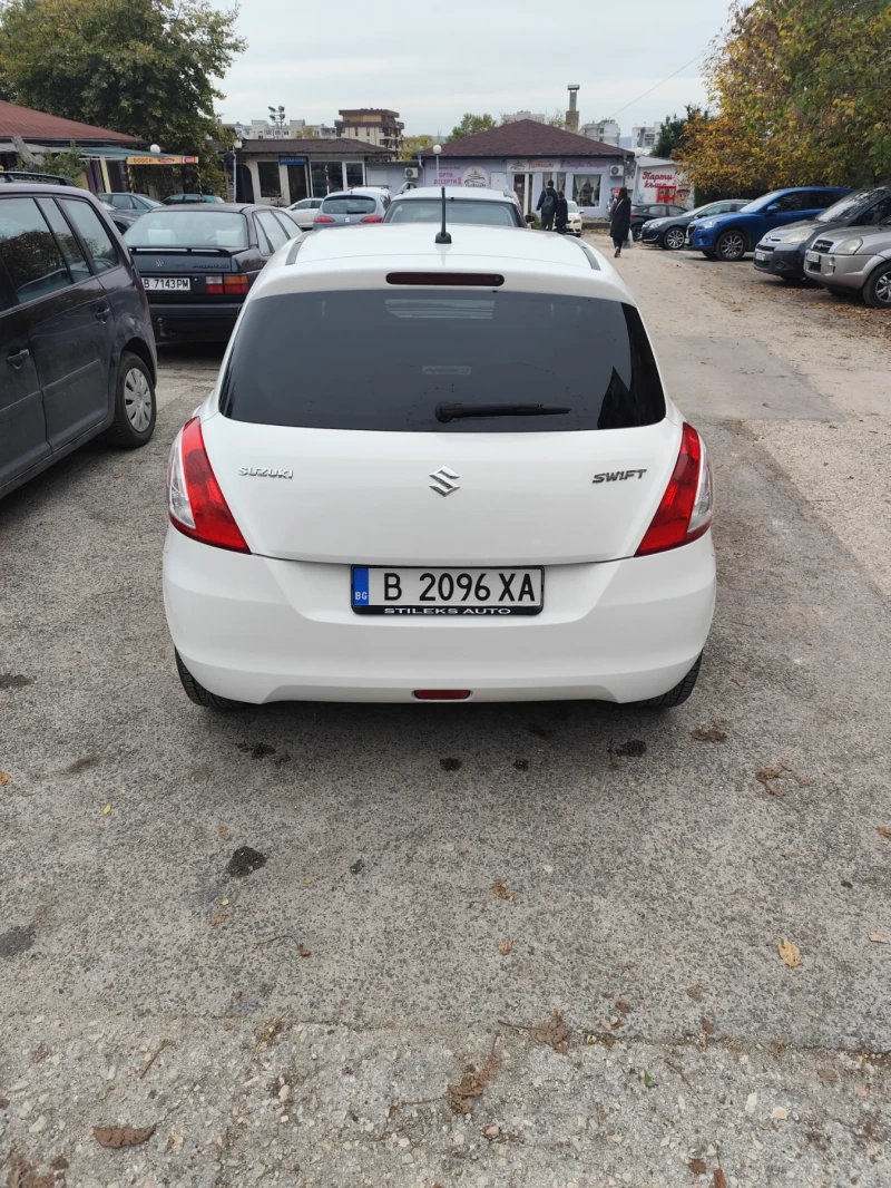 Suzuki Swift, снимка 13 - Автомобили и джипове - 52598415