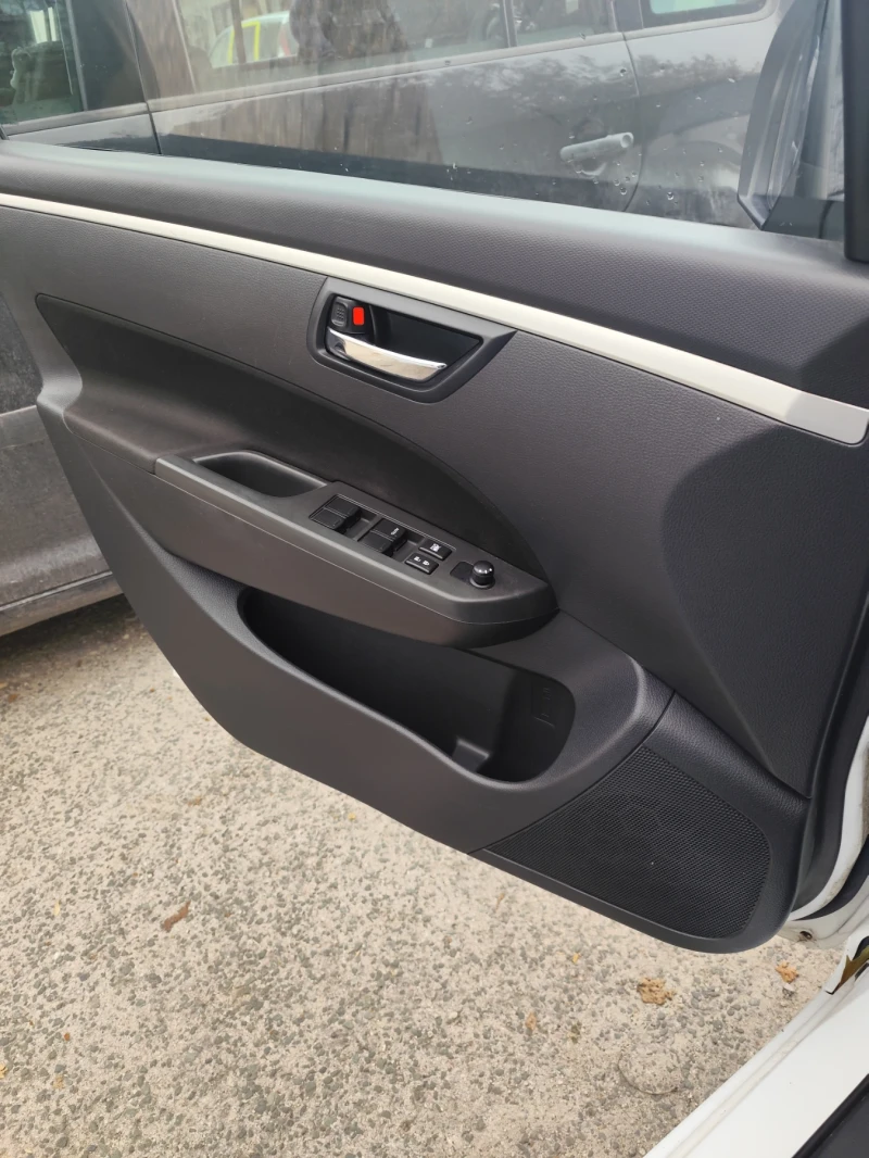Suzuki Swift, снимка 8 - Автомобили и джипове - 52598415