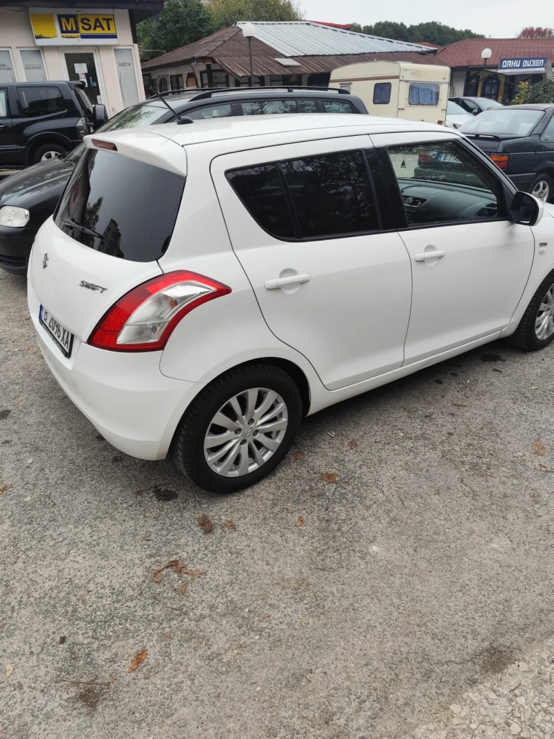 Suzuki Swift, снимка 12 - Автомобили и джипове - 52598415