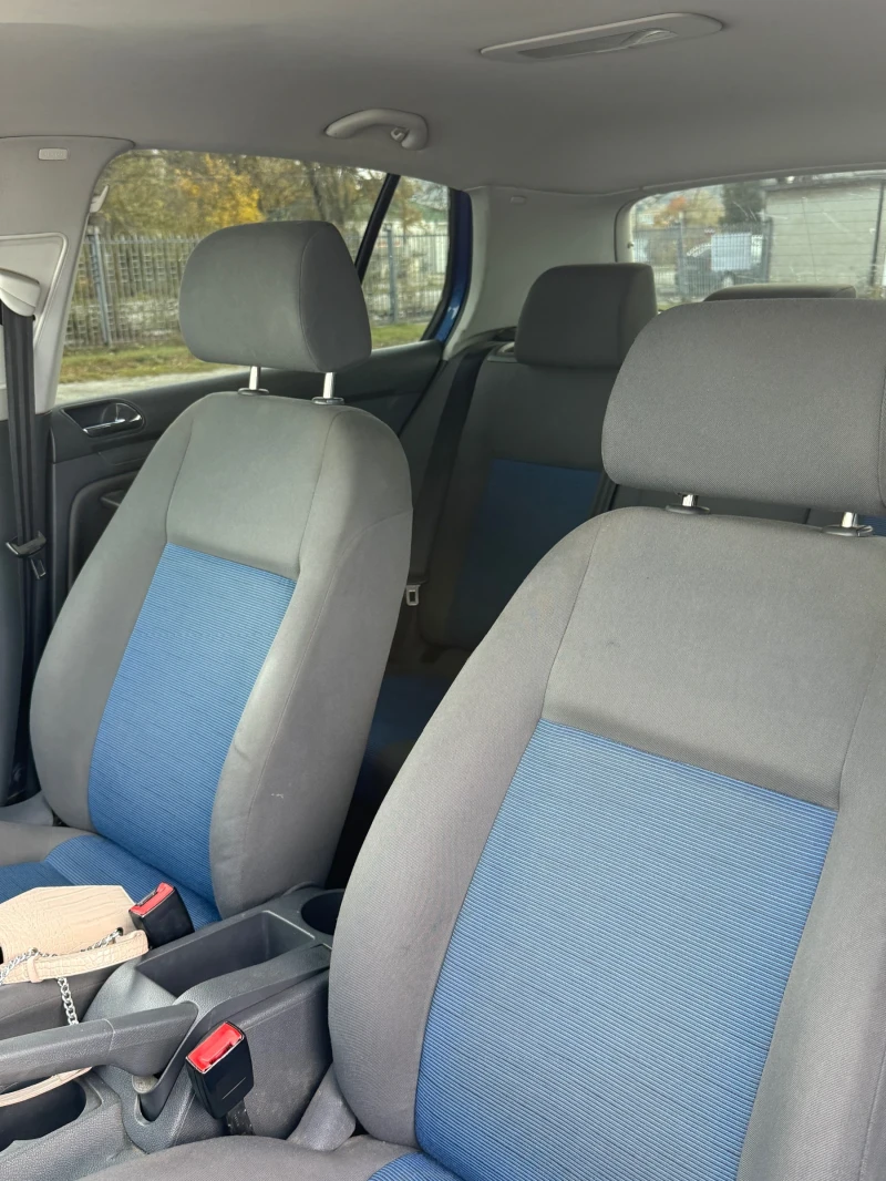 VW Golf, снимка 5 - Автомобили и джипове - 52214669