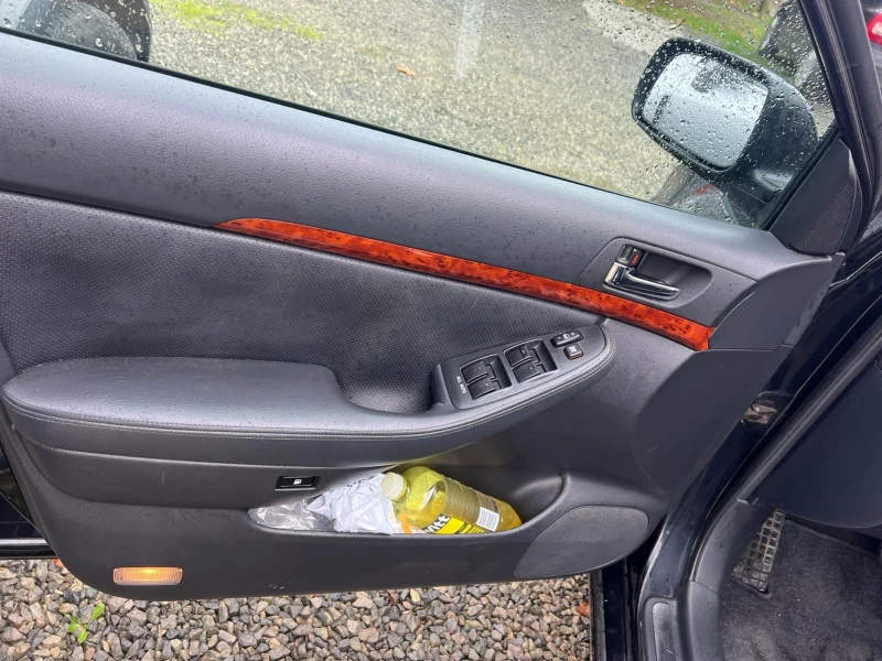 Toyota Avensis, снимка 6 - Автомобили и джипове - 52697658