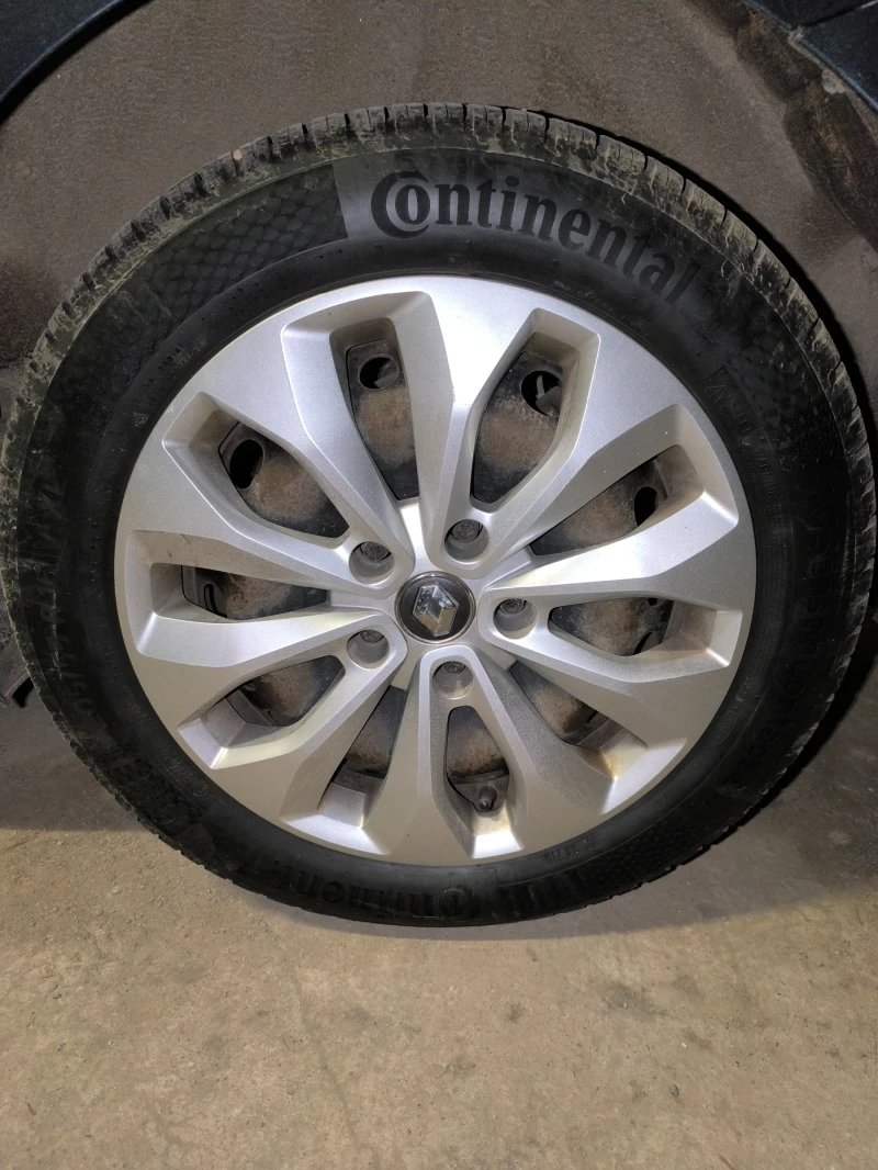 Renault Megane IV, снимка 9 - Автомобили и джипове - 53484011