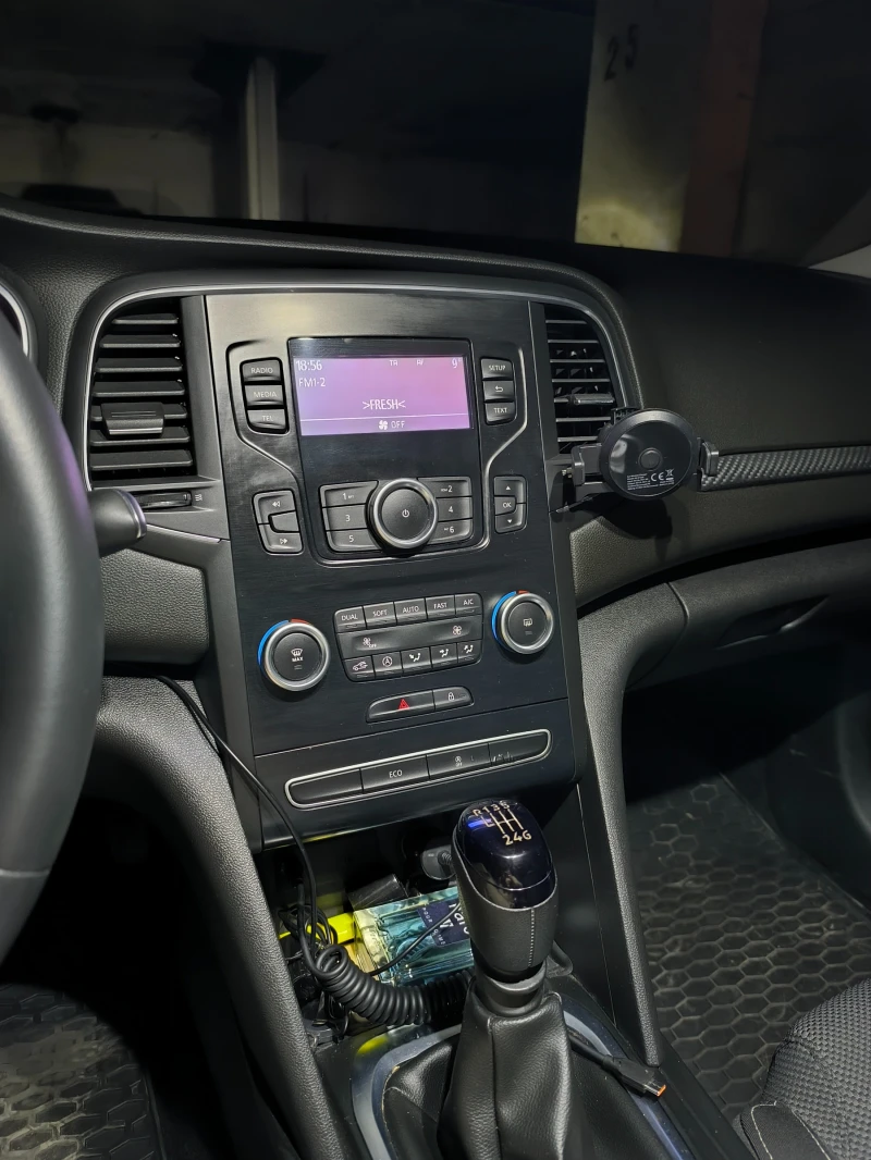 Renault Megane IV, снимка 6 - Автомобили и джипове - 53484011