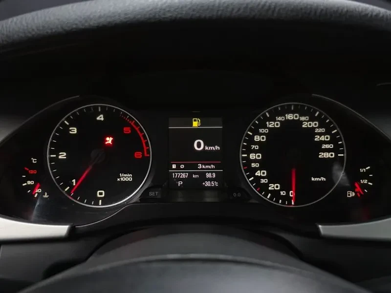Audi A4 2.0 TDI - САМО 30% АВАНС, снимка 8 - Автомобили и джипове - 55458984