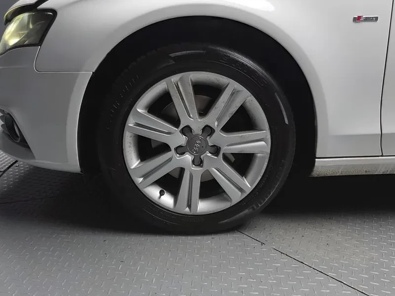 Audi A4 2.0 TDI - САМО 30% АВАНС, снимка 5 - Автомобили и джипове - 55458984