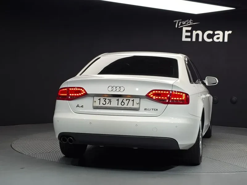 Audi A4 2.0 TDI - САМО 30% АВАНС, снимка 4 - Автомобили и джипове - 55458984