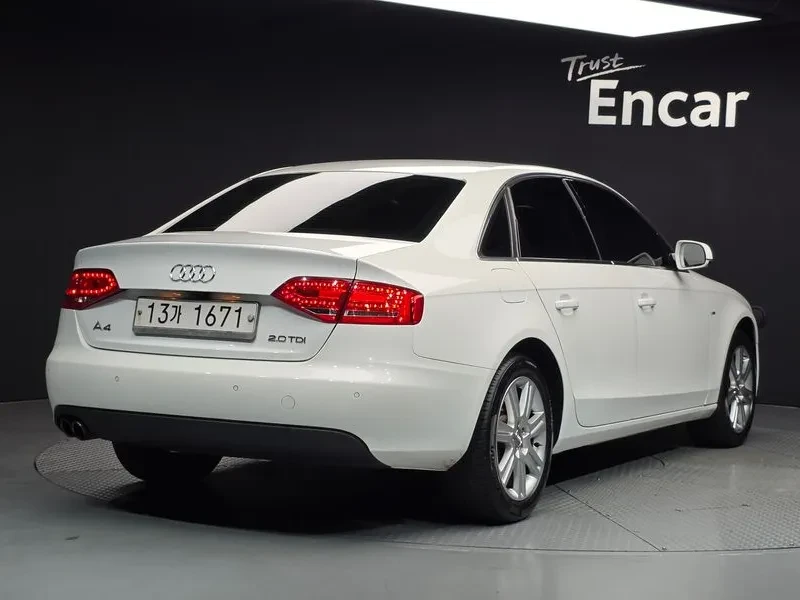 Audi A4 2.0 TDI - САМО 30% АВАНС, снимка 2 - Автомобили и джипове - 55458984