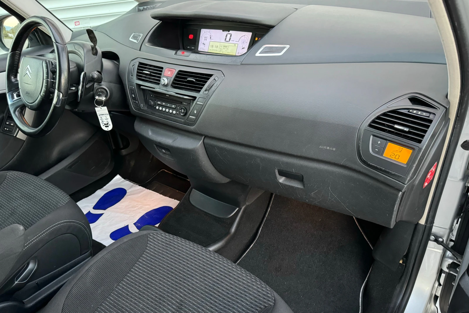 Citroen Grand C4 Picasso 2, 0i bi-fuel GPL, авто, пано, мулти, темпо, 6+ 1м - изображение 9