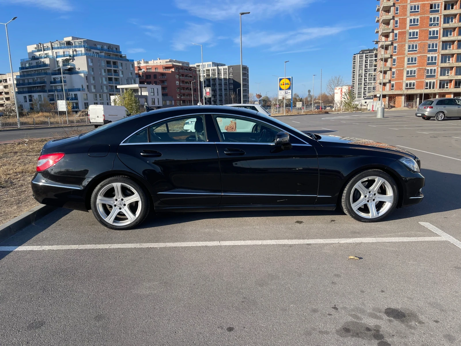 Mercedes-Benz CLS 350 d 265hp РЕГИСТРИРАНА ОБСЛУЖЕНА БЕЗУПРЕЧНА - изображение 5