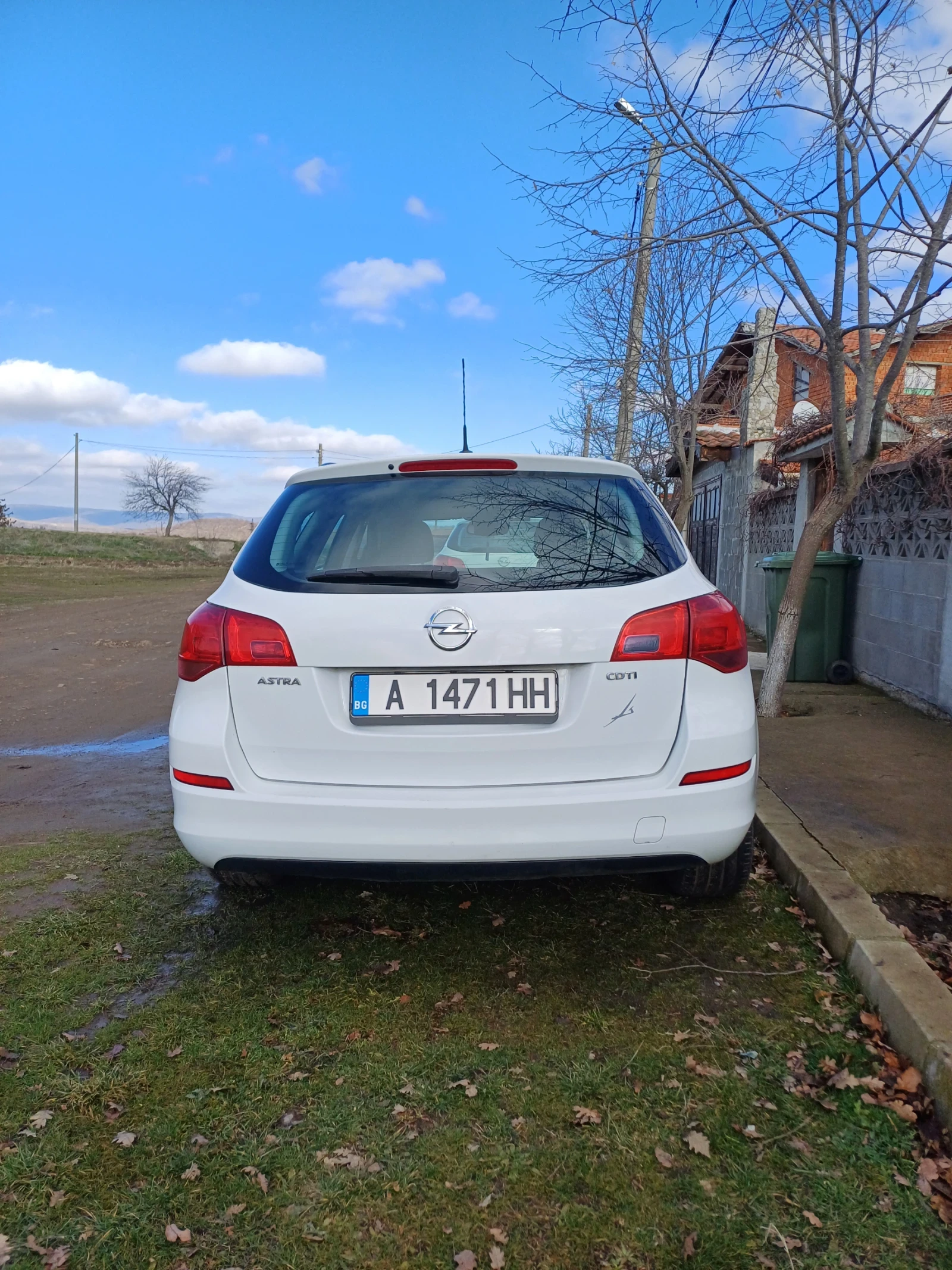 Opel Astra Sports tourer - изображение 7