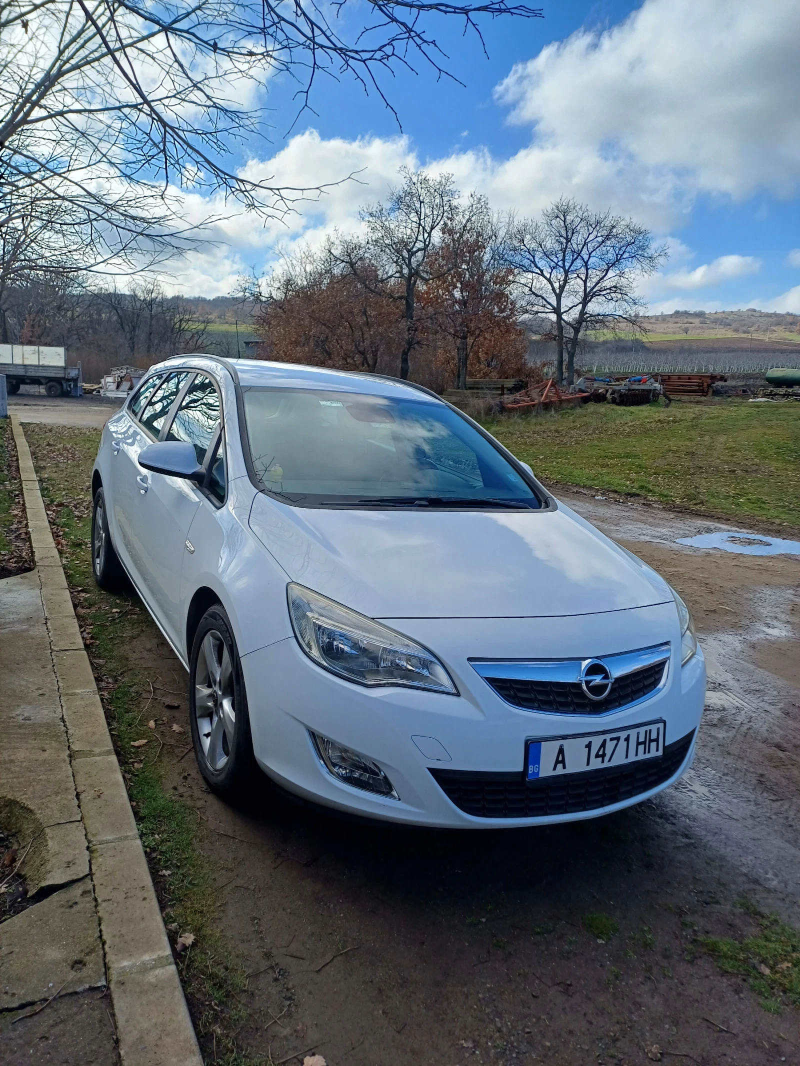 Opel Astra Sports tourer - изображение 10