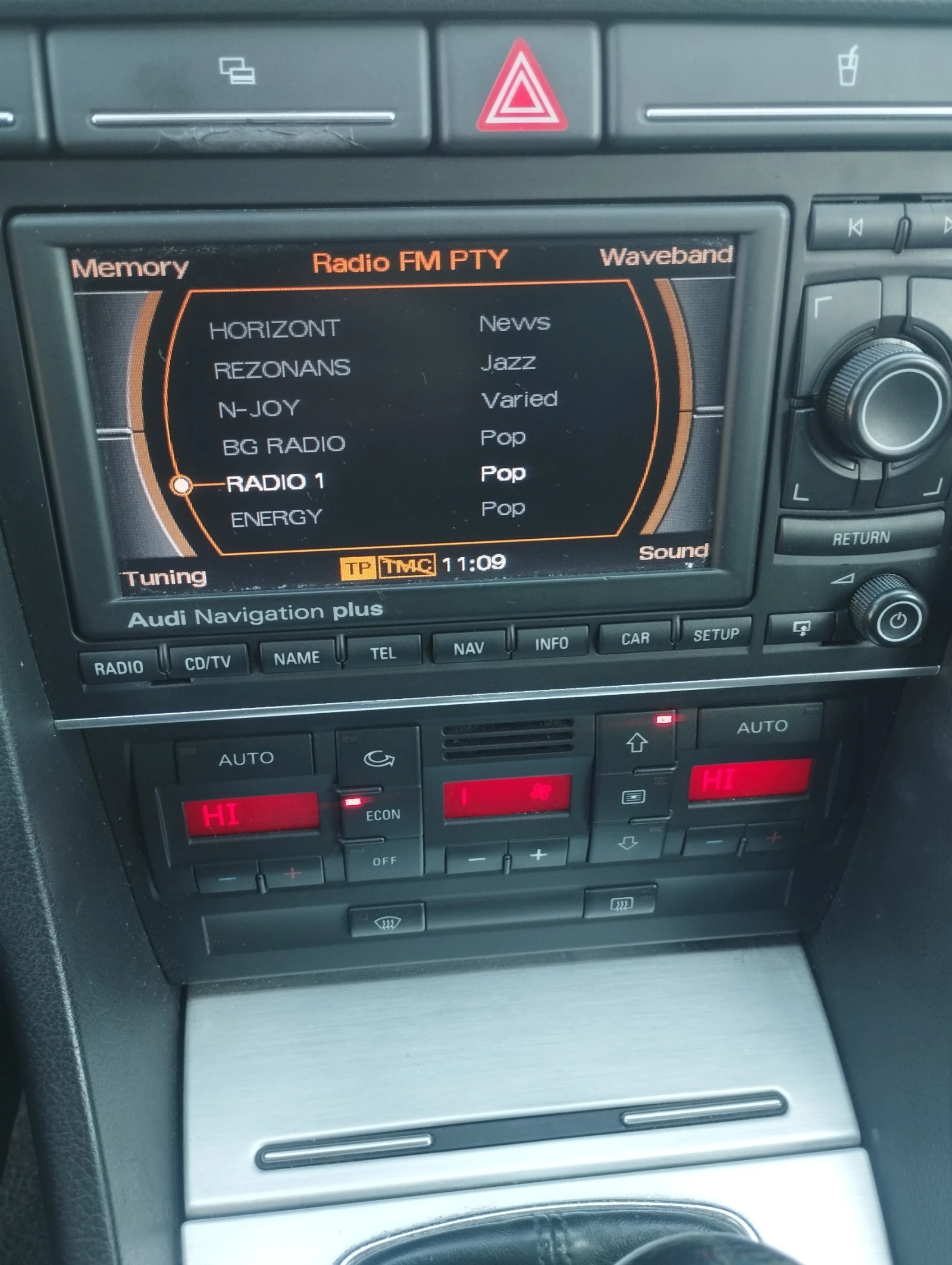 Audi A4 FULL S LINE регистрирана - изображение 10