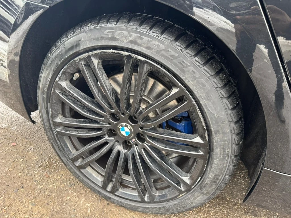 BMW 530 530i xDrive  CARFAX - изображение 7