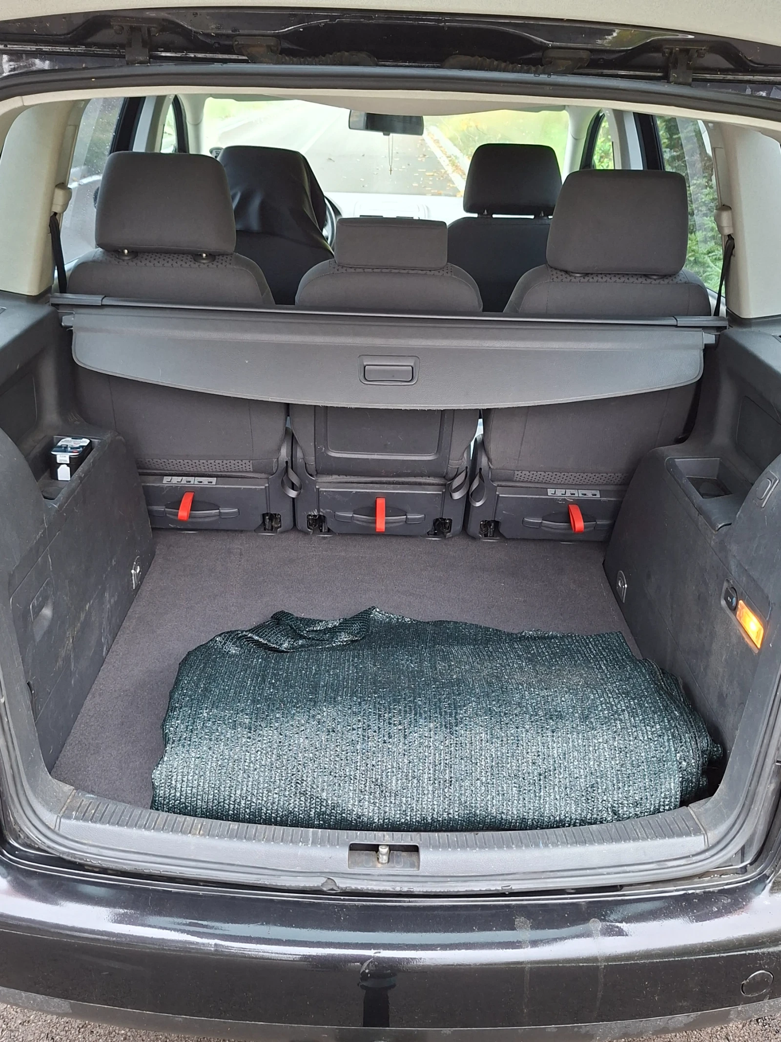 VW Touran 1.6 - изображение 4