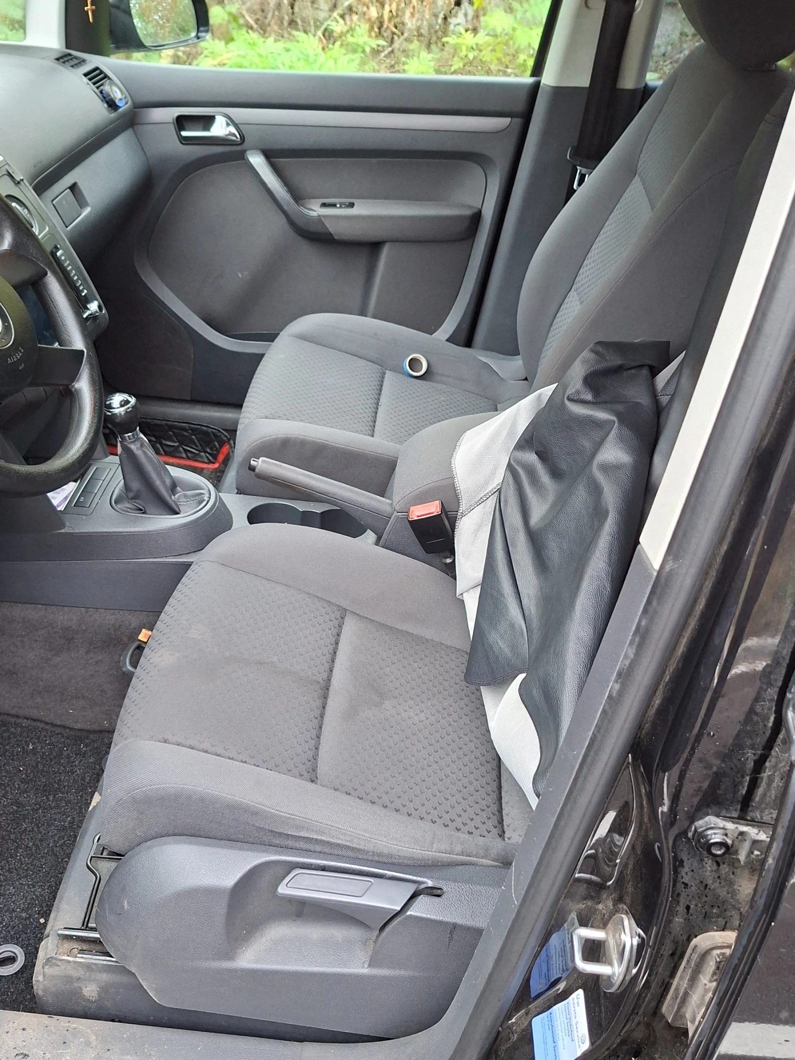 VW Touran 1.6 - изображение 7