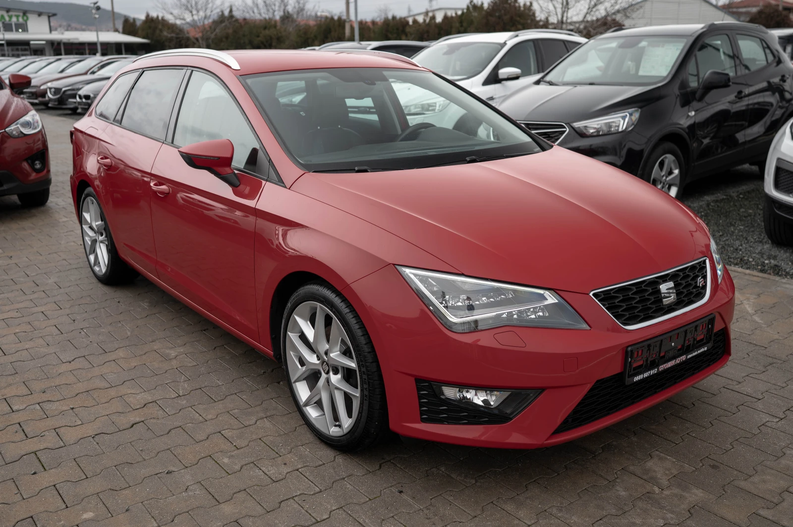 Seat Leon FR* 1.4TSI* 122кс* LED* Алкантара+ + +  - изображение 5