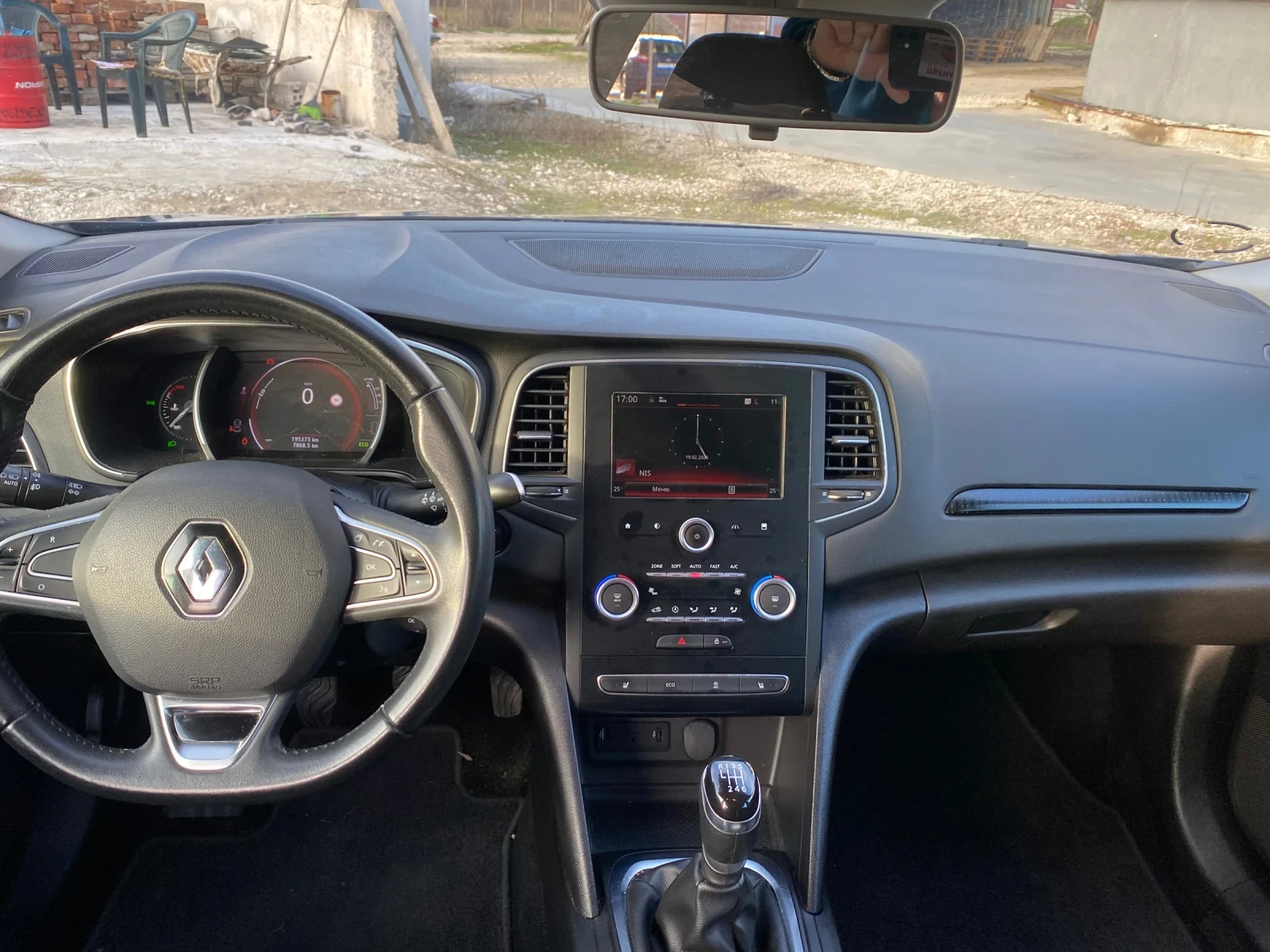 Renault Megane 1.5DCI 110k.c, снимка 15 - Автомобили и джипове - 53747854
