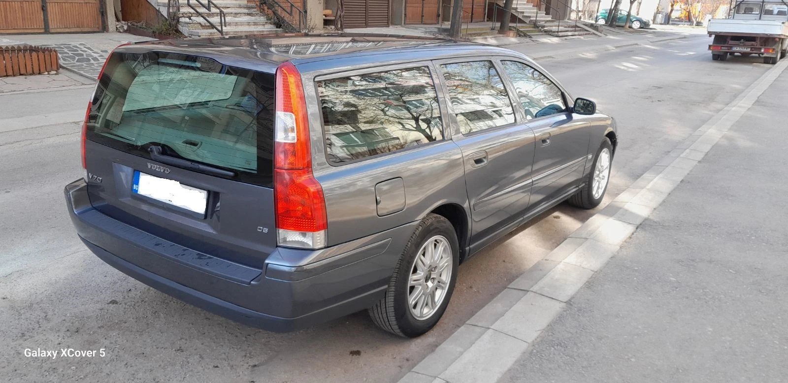 Volvo V70, снимка 4 - Автомобили и джипове - 53831532