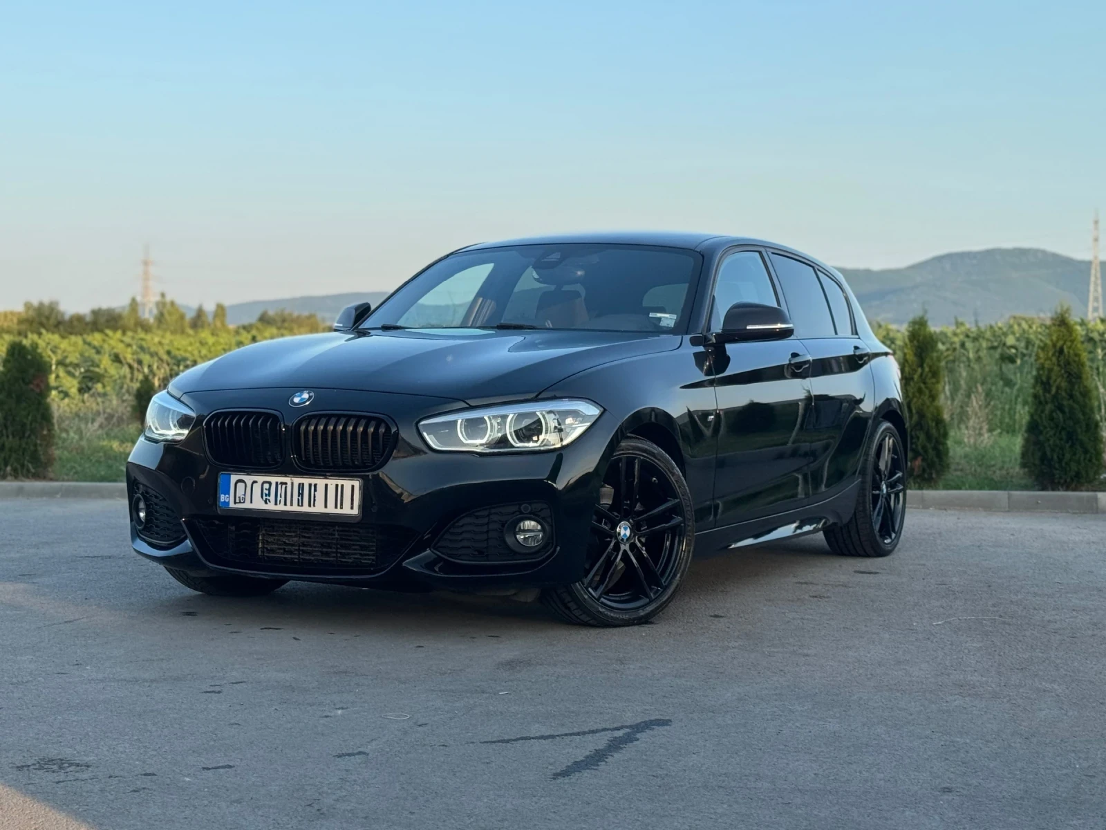 BMW 118 D M-Package Shadow Line, снимка 2 - Автомобили и джипове - 53996912