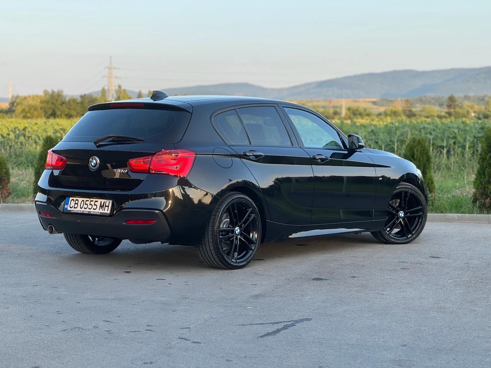 BMW 118 D M-Package Shadow Line, снимка 4 - Автомобили и джипове - 53996912