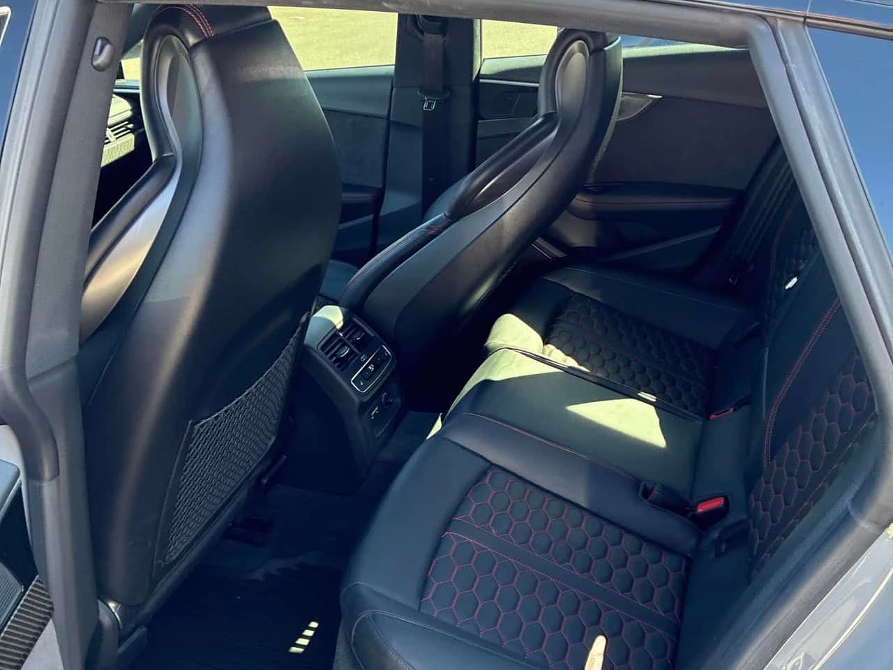 Audi Rs5 2.9 TFSI * МАСАЖИ* ДИСТРОНИК* 360 КАМЕРА* КАРБОН* , снимка 11 - Автомобили и джипове - 54016687