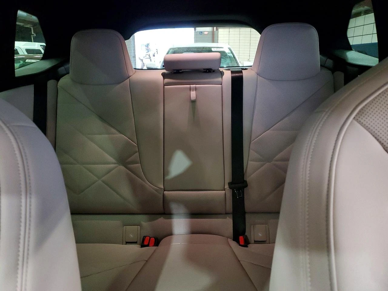 BMW iX xDrive50 | Mobile.bg � ����������� 10