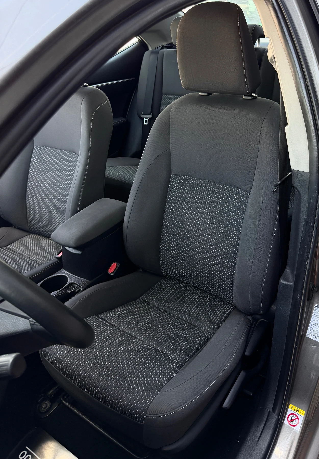 Toyota Corolla, снимка 9 - Автомобили и джипове - 54447760