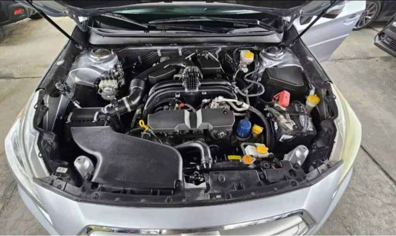 Subaru Legacy 2.5 Premium AWD, снимка 12 - Автомобили и джипове - 54623053
