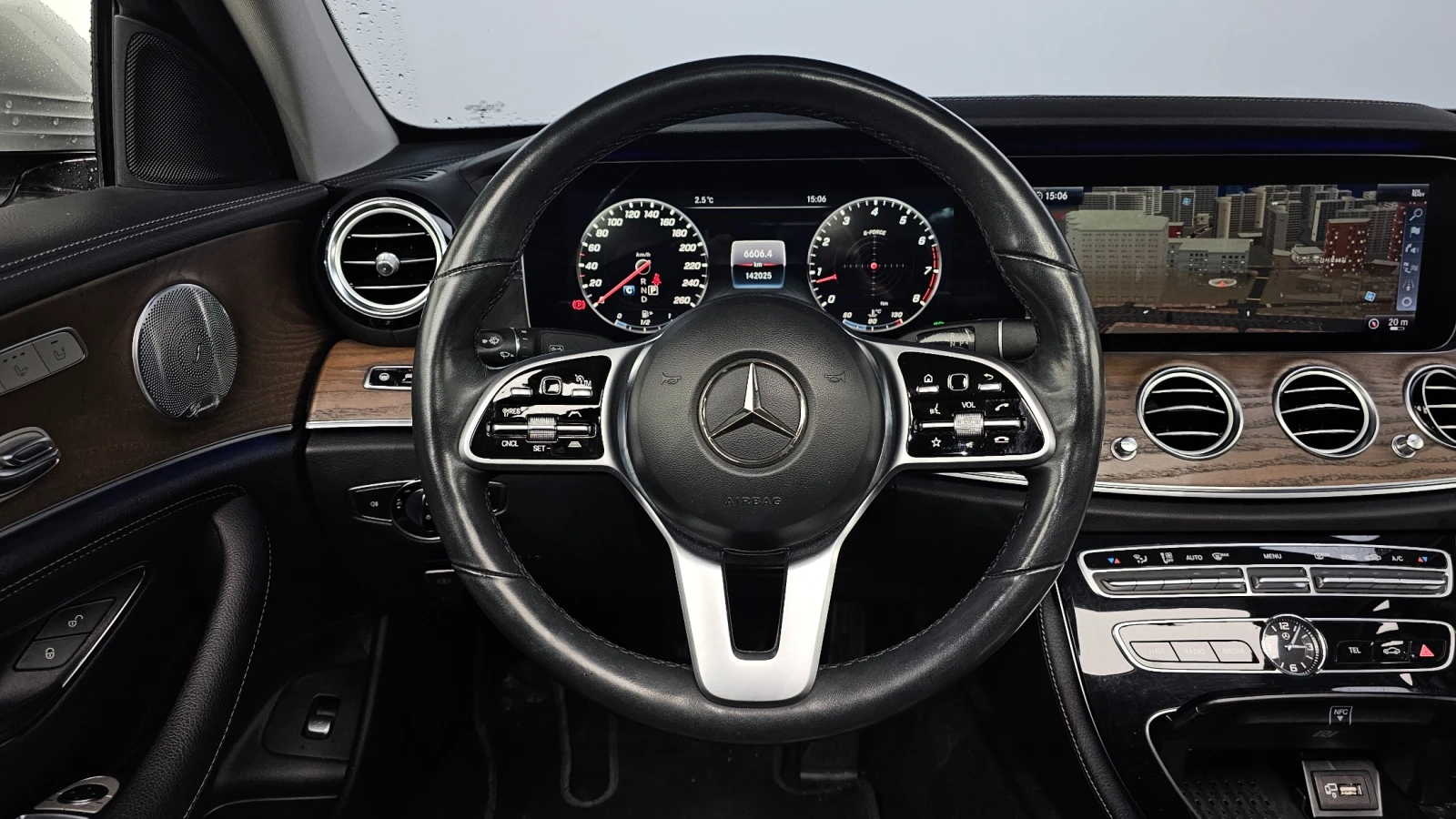 Mercedes-Benz E 300 2.0 4MATIC Exclusive, FULL, снимка 10 - Автомобили и джипове - 55264791