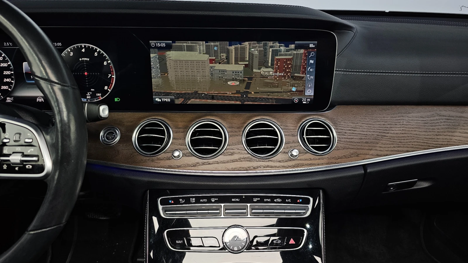 Mercedes-Benz E 300 2.0 4MATIC Exclusive, FULL, снимка 11 - Автомобили и джипове - 55264791