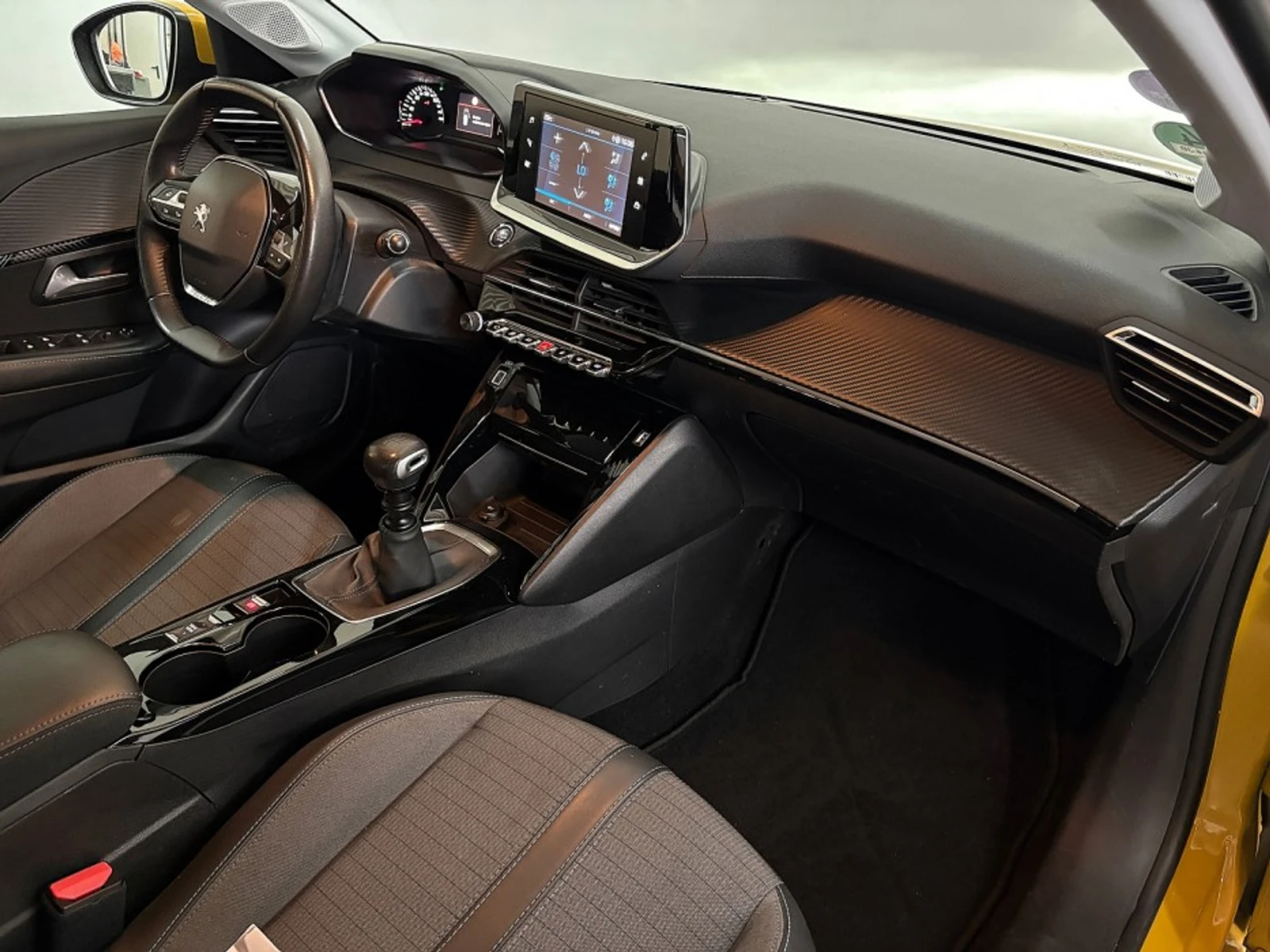Peugeot 208 Allure, снимка 7 - Автомобили и джипове - 55486432