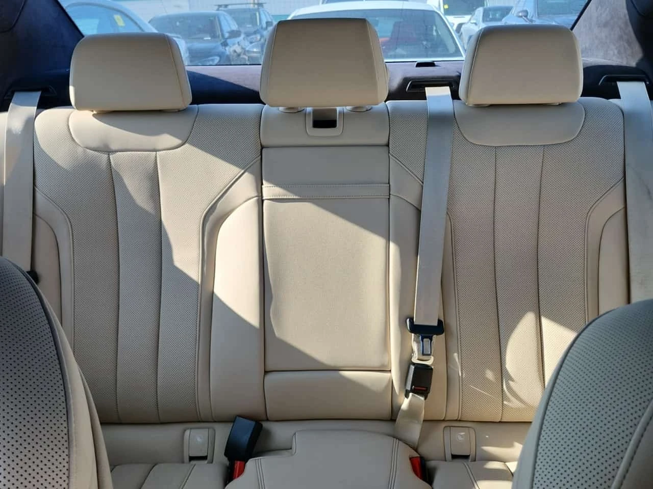 BMW 530 I XDRIVE* CARFAX* АВТОКРЕДИТ БЕЗ ПЪРВОНАЧАЛНА ВНОС, снимка 12 - Автомобили и джипове - 55780670