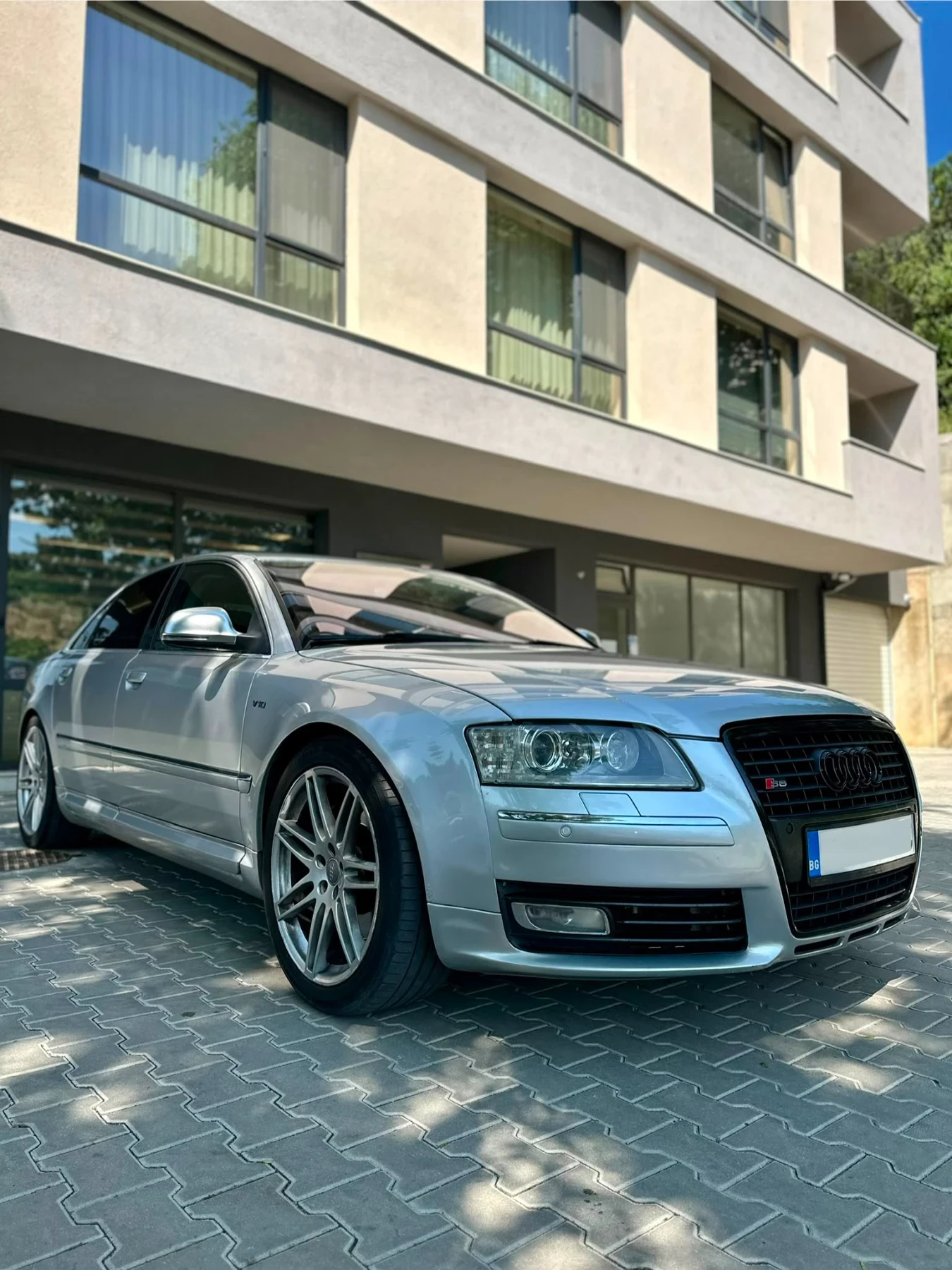 Audi A8 4.2 - V8, снимка 6 - Автомобили и джипове - 55876137