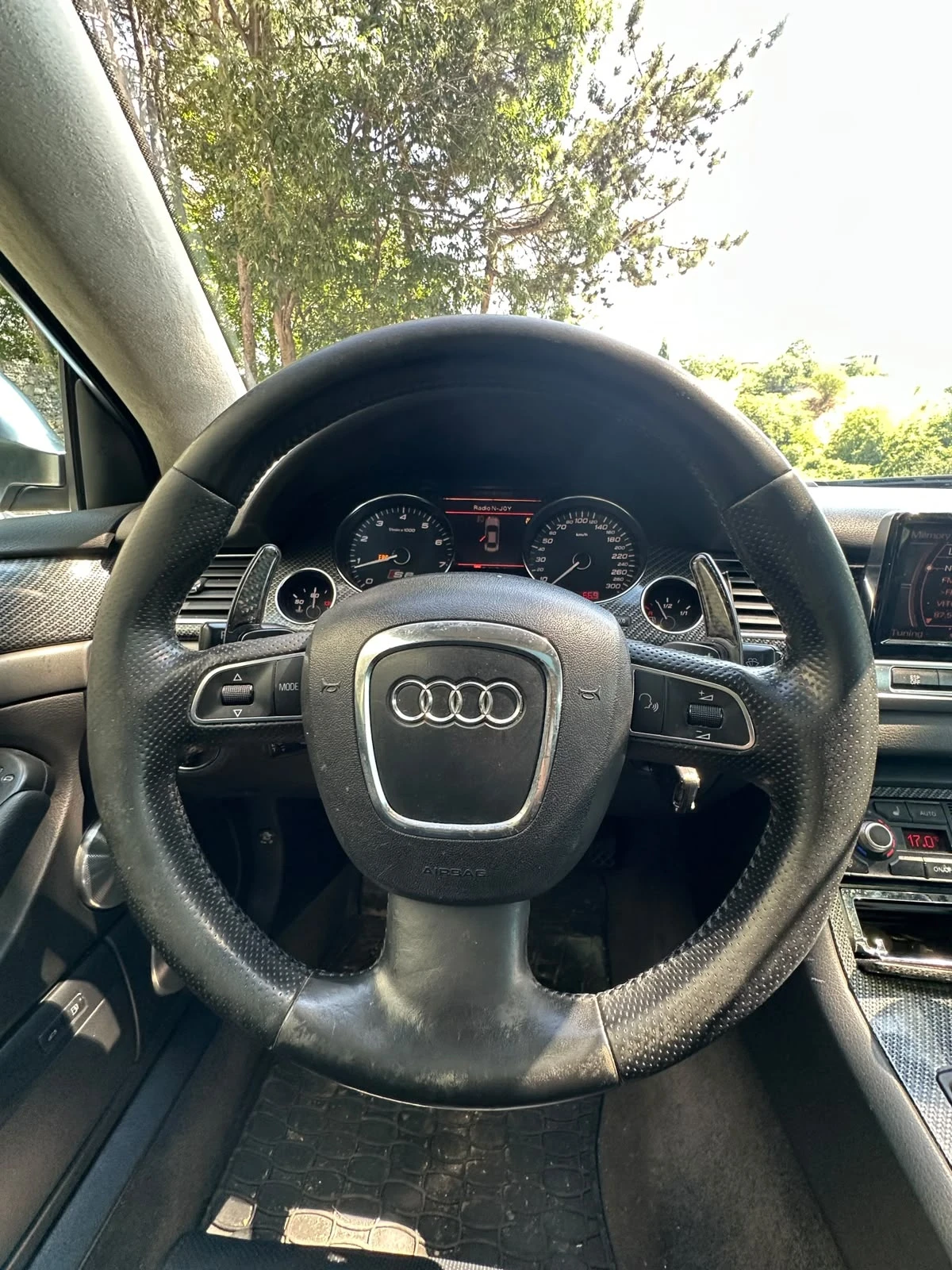 Audi A8 4.2 - V8, снимка 8 - Автомобили и джипове - 55876137