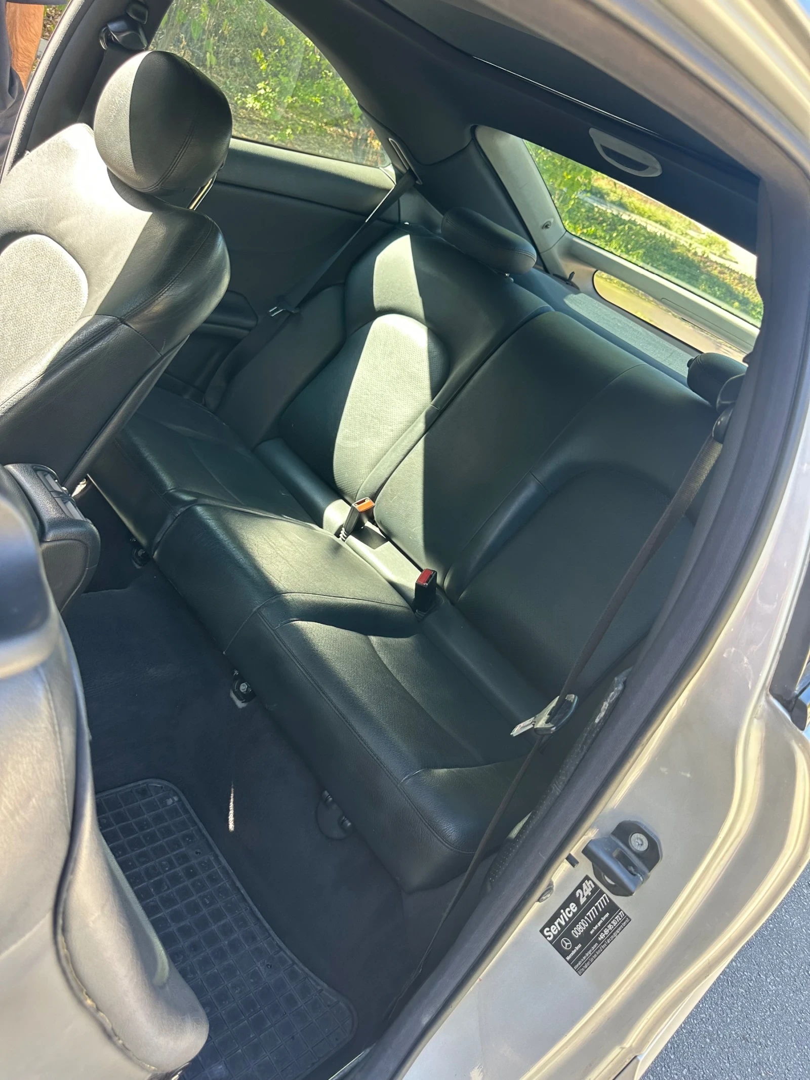 Mercedes-Benz C 220, снимка 11 - Автомобили и джипове - 55930982