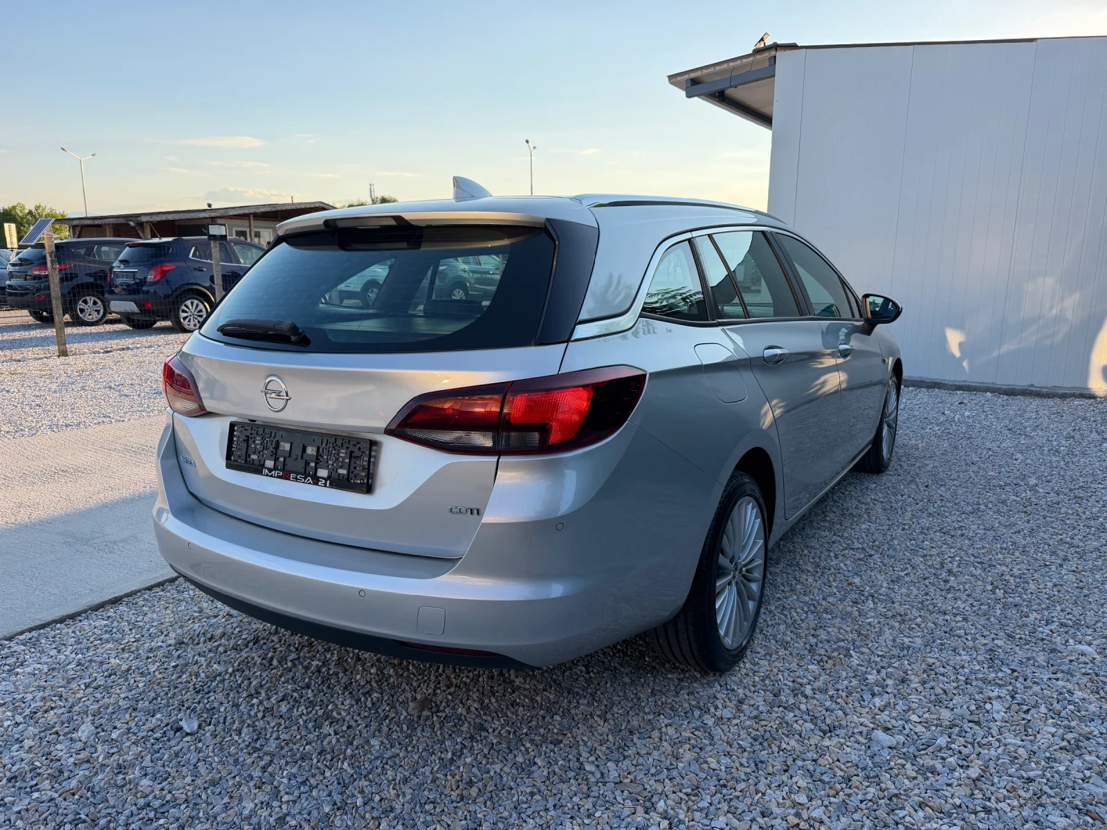 Opel Astra 1.6d 110kc., снимка 3 - Автомобили и джипове - 56121248