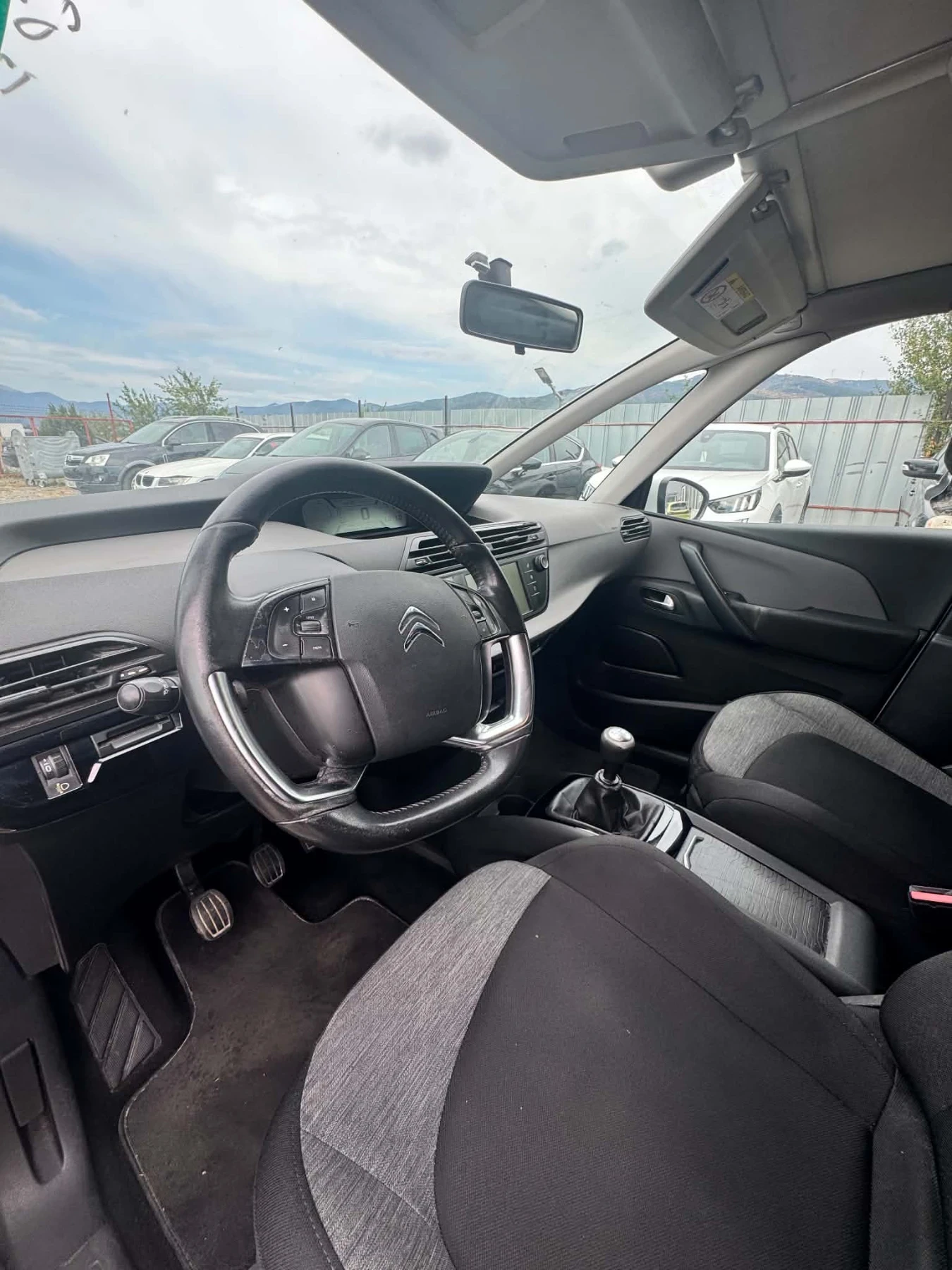 Citroen C4 Picasso 1.6 HDI 115к.с 7 места, снимка 11 - Автомобили и джипове - 56192889