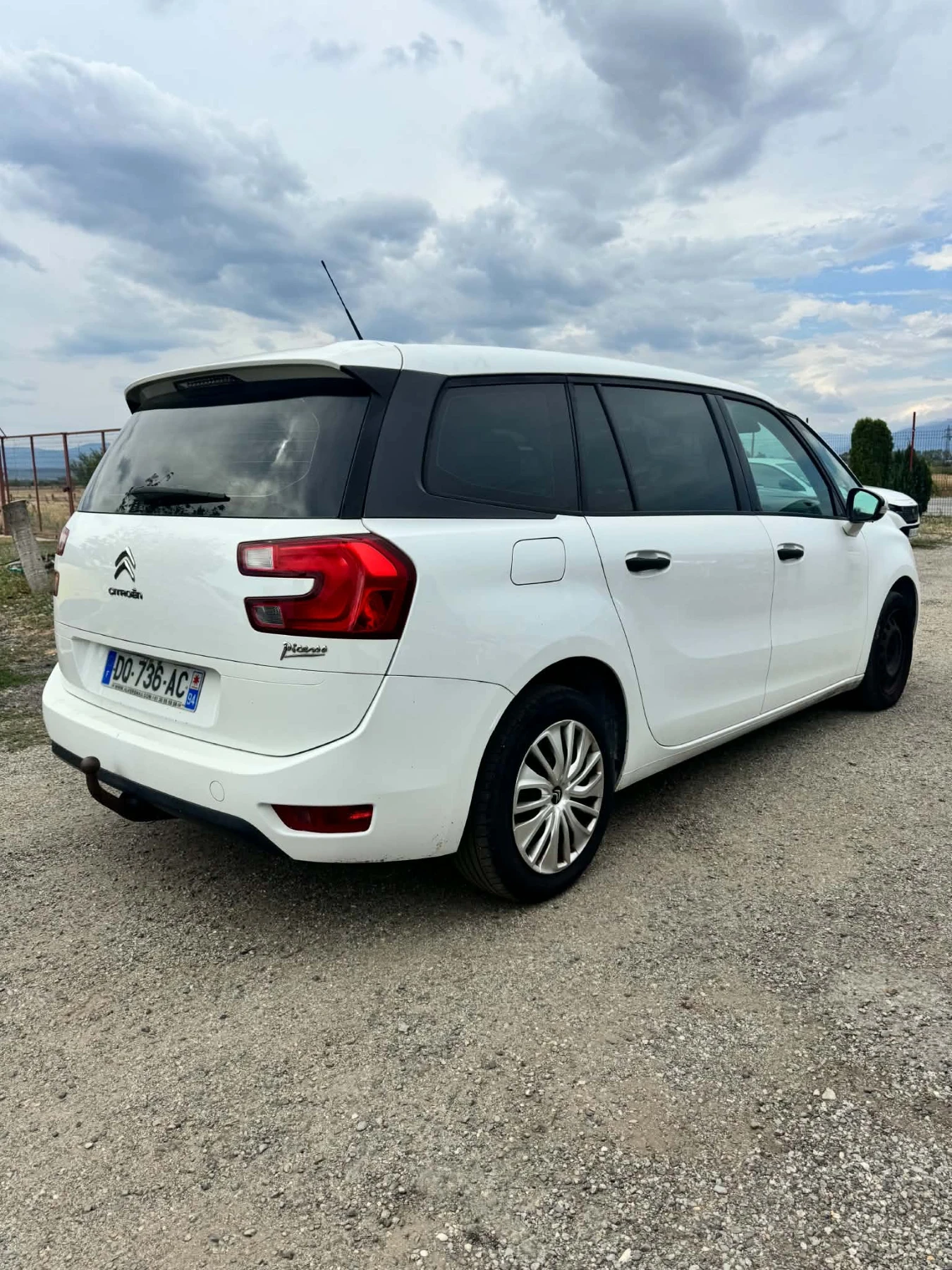 Citroen C4 Picasso 1.6 HDI 115к.с 7 места, снимка 3 - Автомобили и джипове - 56192889