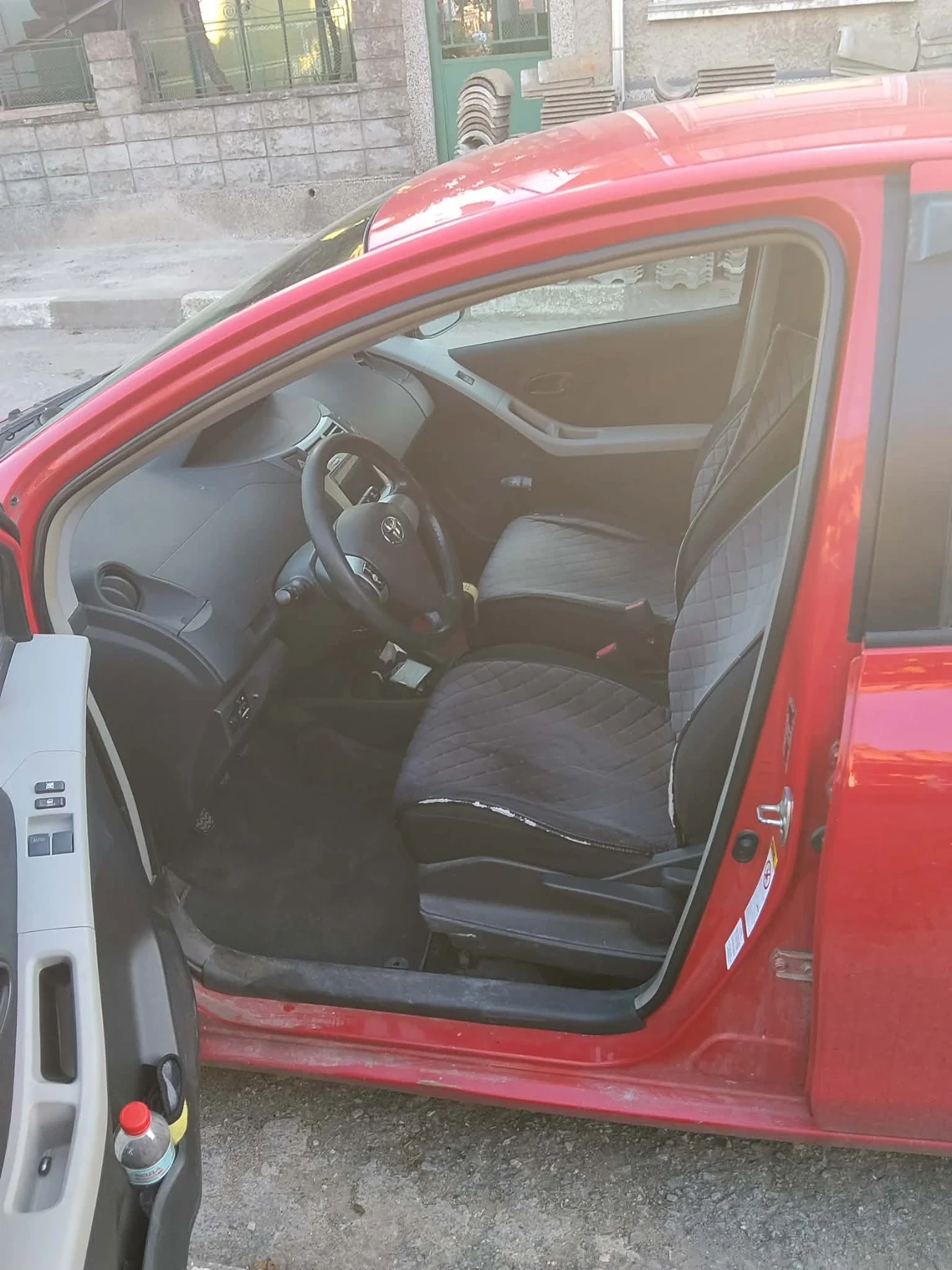 Toyota Yaris, снимка 4 - Автомобили и джипове - 56484633