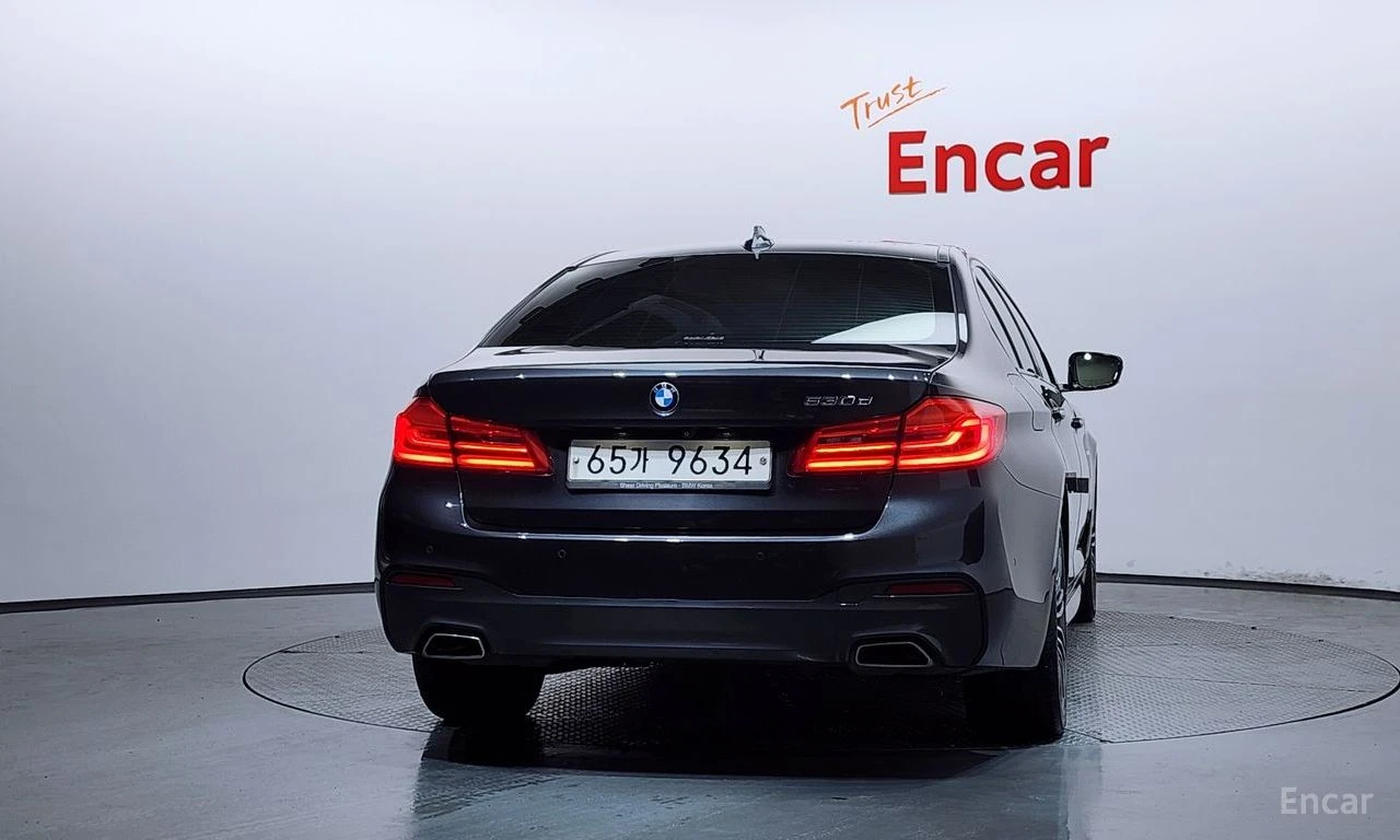 BMW 530 530d M-PACKET* HEADUP* DISTRONIC* , снимка 4 - Автомобили и джипове - 56532186